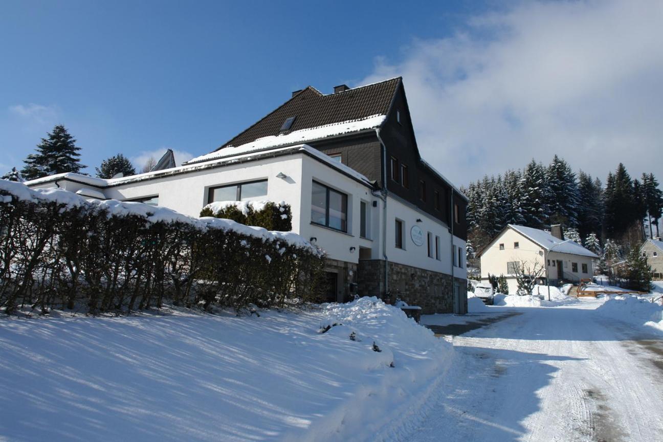Haus Hesseberg Hotel Medebach Exterior photo